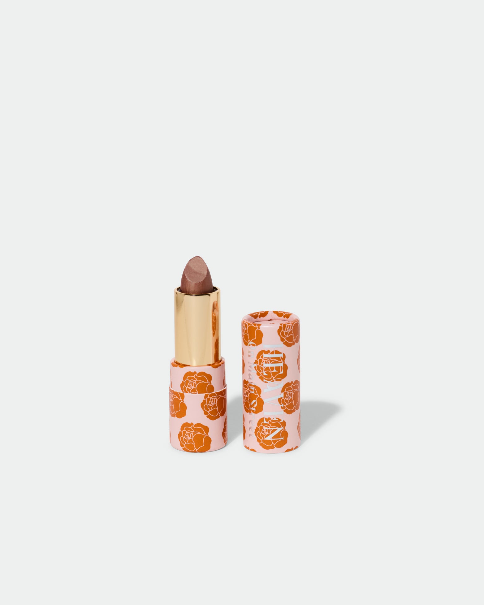 Lipstick : 8 Luxurious Shades