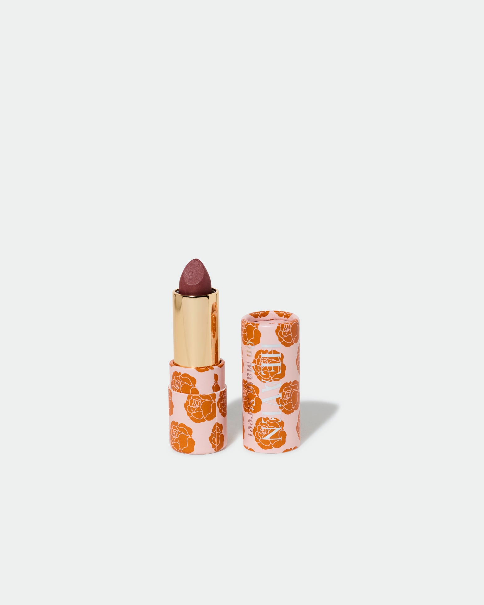 Lipstick : 8 Luxurious Shades