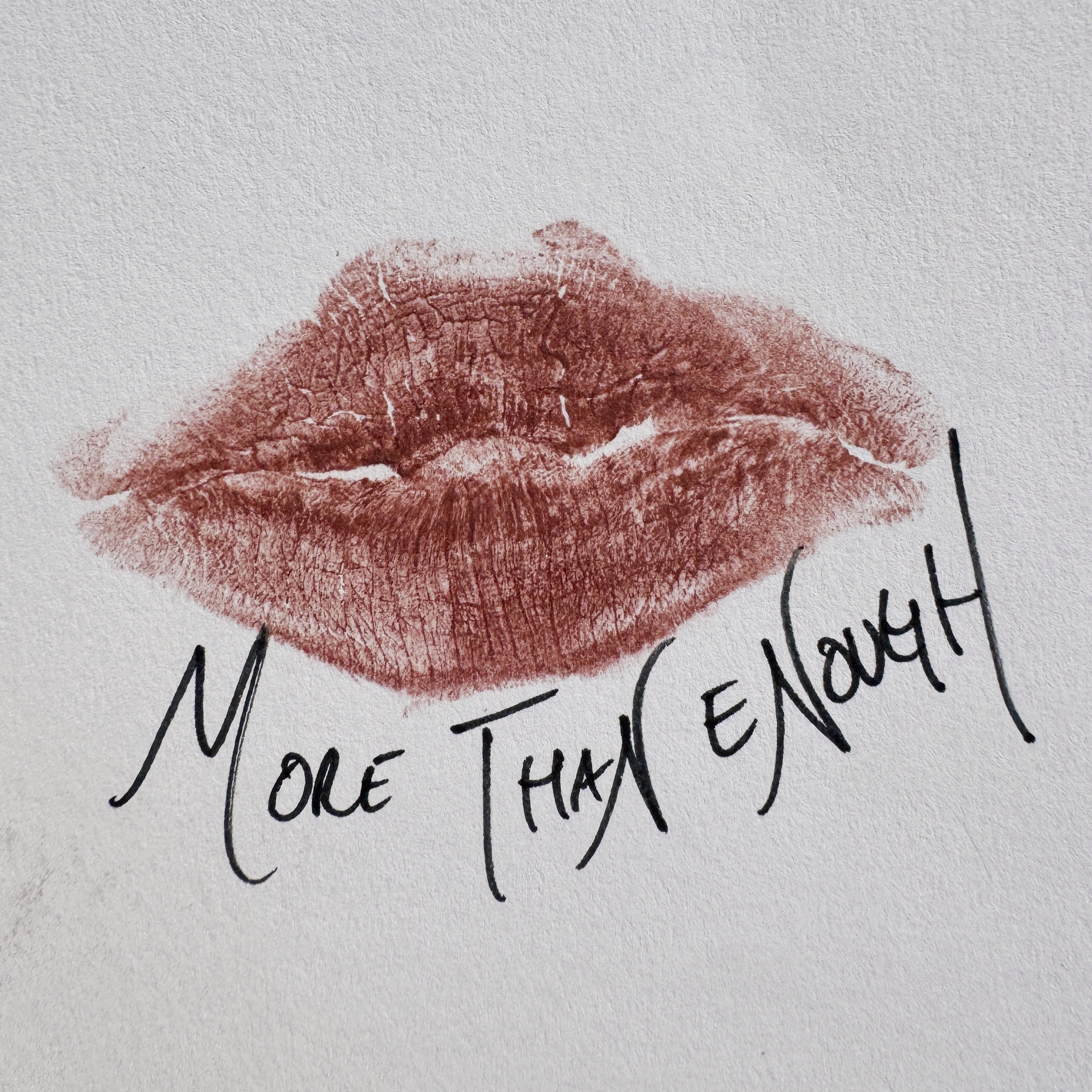 Lipstick : 8 Luxurious Shades