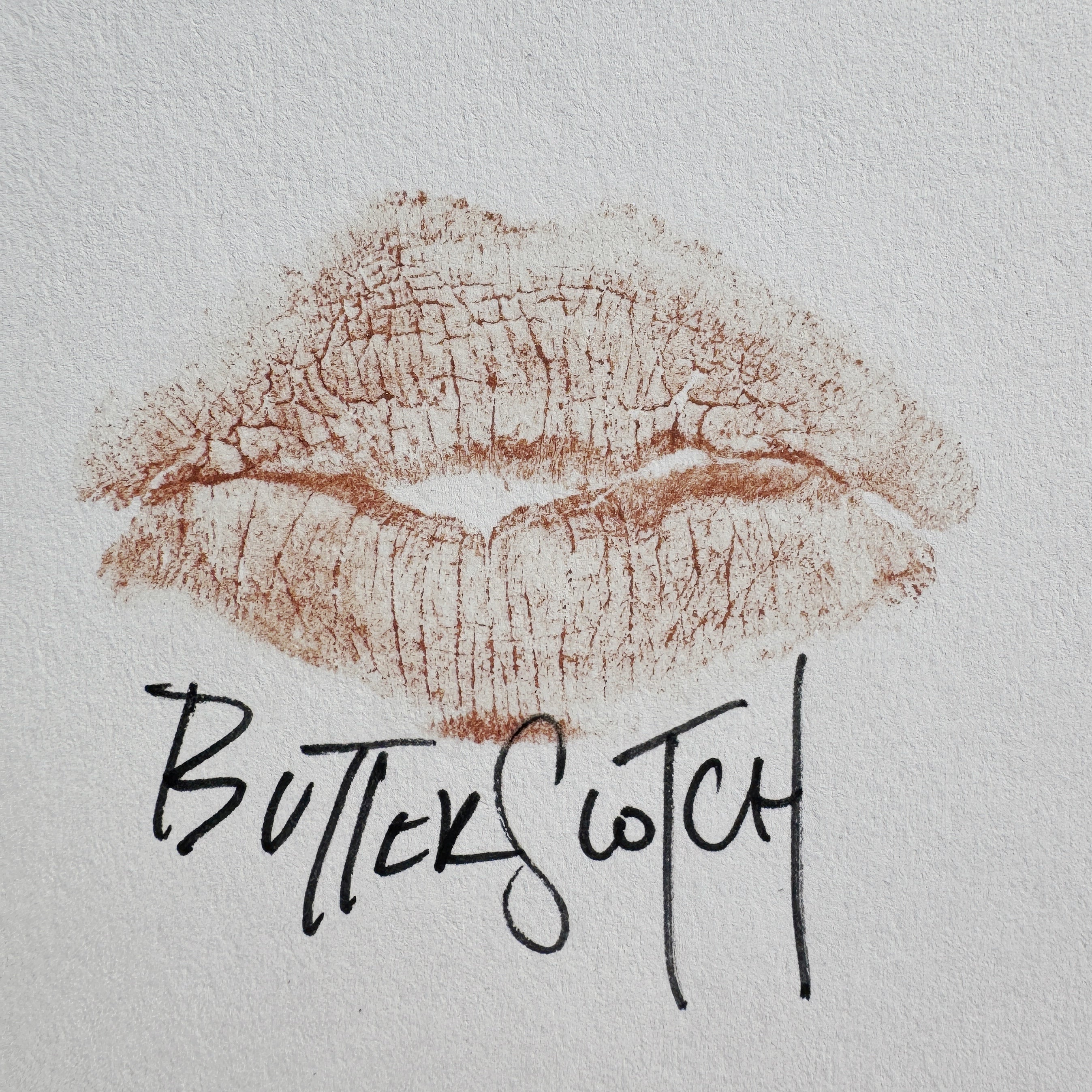 Lipstick : 8 Luxurious Shades